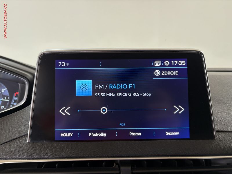 Peugeot 3008 (2017) 1.6 THP, Allure, AT, navi - fotka 13 z 17