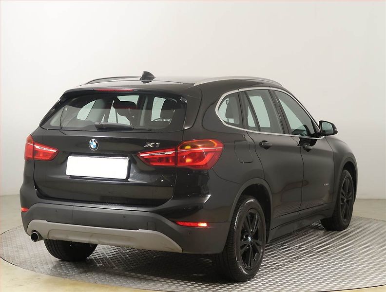 BMW X1 (2016) xDrive18d, 4X4, Automat - fotka 5 z 20