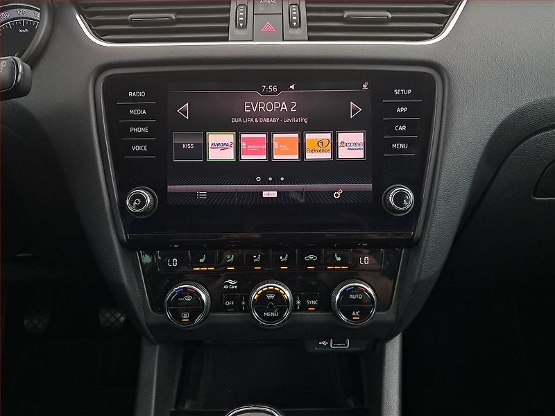 Škoda Octavia (2017) Style 1.8 TSI, Serv.kniha - fotka 12 z 18