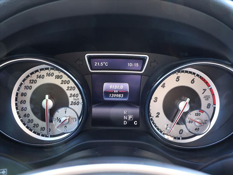 Mercedes-Benz CLA 2,0 250 160kW 4M AMG Sport SB - fotka 17 z 37