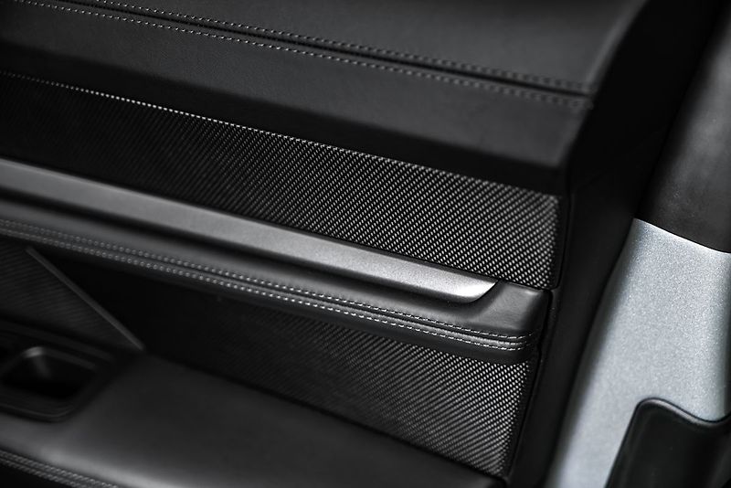 Porsche Taycan PDCC, ventilace, pano - fotka 25 z 41
