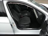 Volkswagen Passat Kombi 2,0 TDi 110kW automat na - náhled 12