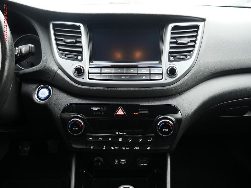 Hyundai Tucson (2016) 2.0 CRDi 4WD, 2.maj,ČR, Navi - fotka 11 z 18