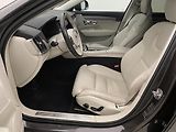 Volvo V90 CC B4 AWD CORE AUT CZ - náhled 2