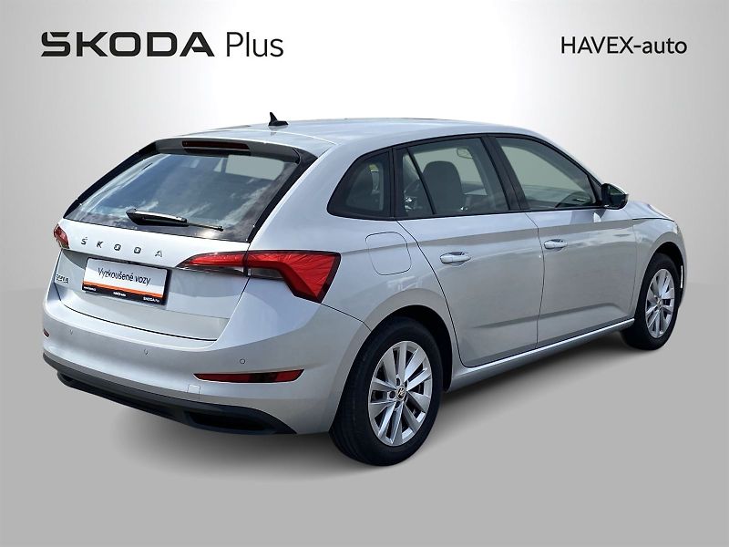 Škoda Scala (2024) 1.0 TSI Ambition - fotka 2 z 31