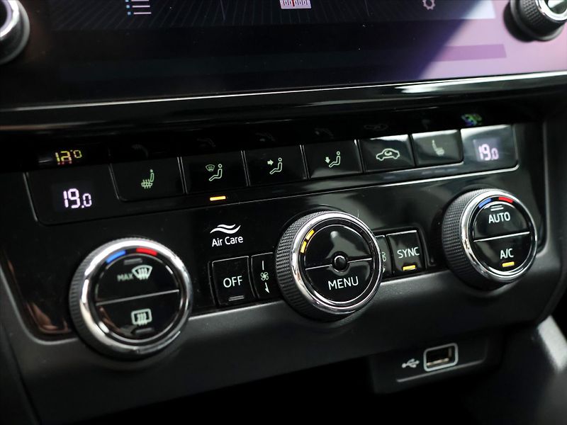 Škoda Octavia 1,4 TSI 110kW Style Tažné CZ - fotka 18 z 28