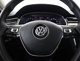 Volkswagen Passat (2020) R-Line 2.0 TSI - náhled 8