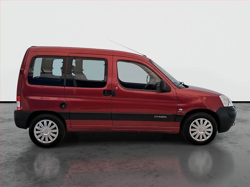 Citroën Berlingo (2009) 1.6 HDi, 5Míst, ČR, DPH - fotka 6 z 13