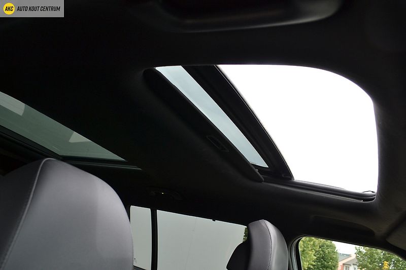 Hyundai Santa Fe 1.6T-GDI HEV 4WD CALLIGRAPHY 7 - fotka 21 z 95