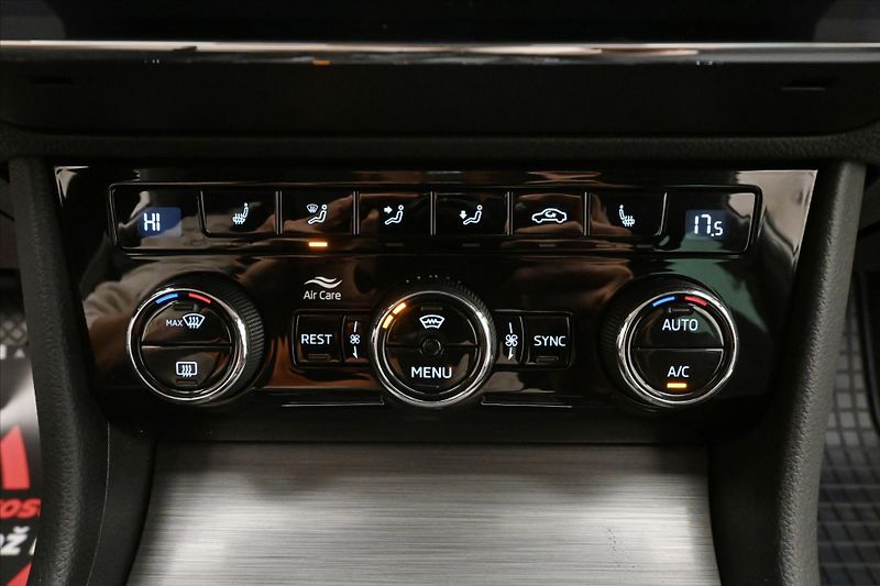 Škoda Superb 2,0 TDI 110 kW Style Záruka až - fotka 20 z 30