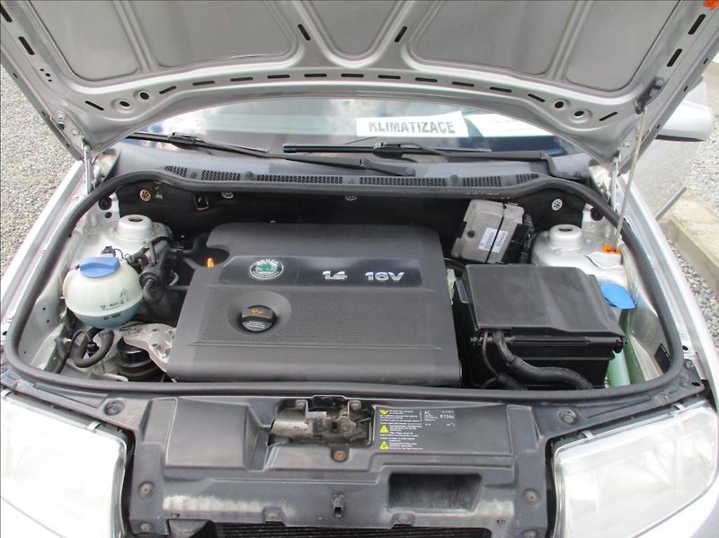 Škoda Fabia 1,4 i 16v, eleg.,klima,servis, - fotka 24 z 33