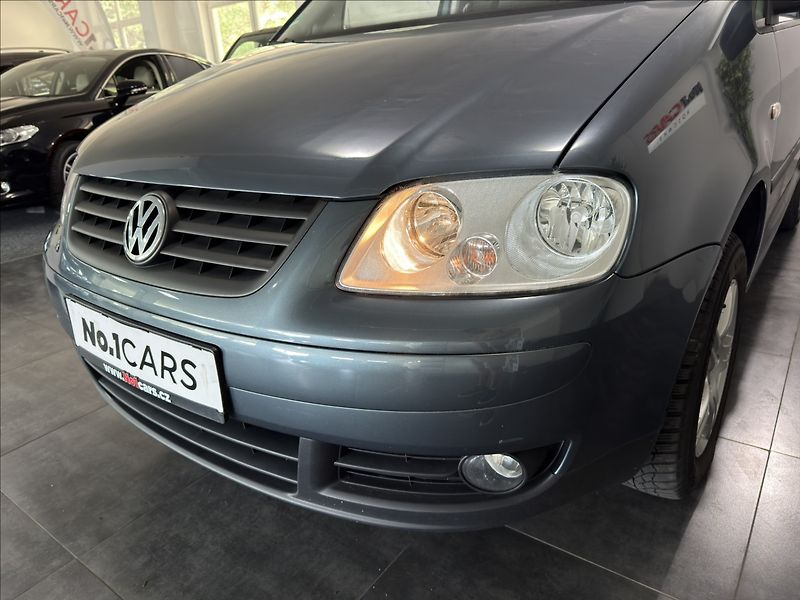 Volkswagen Caddy 1,9   TDI 77KW FAMILY EDITION - fotka 19 z 20