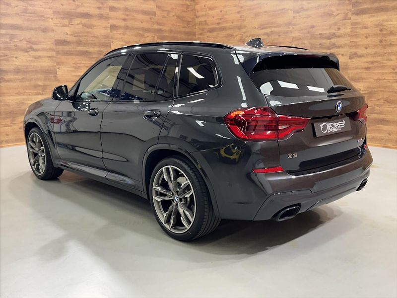 BMW X3 M40i LED HUD M-SPORT - fotka 2 z 30