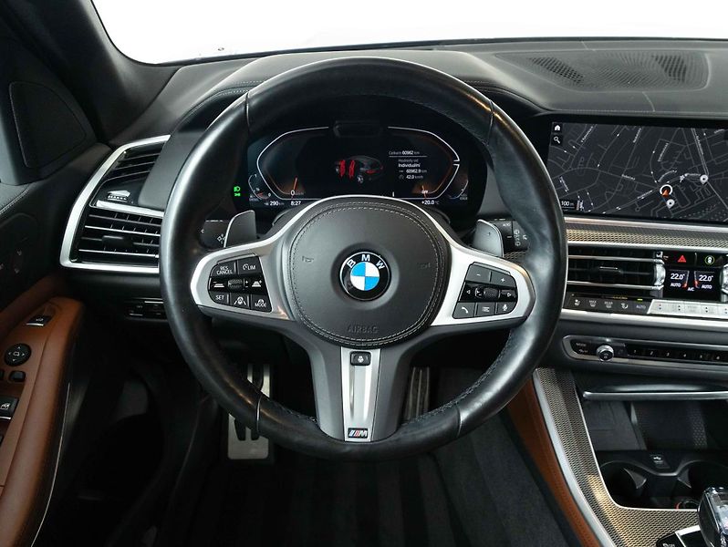 BMW X5 xDrive40d - fotka 13 z 23