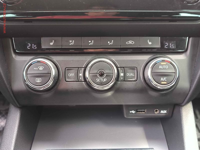 Škoda Octavia (2013) 1.8 TSi, Elegance, bixen, TZ - fotka 14 z 21