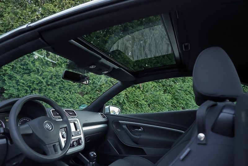 Volkswagen EOS 1.4 TSI NOVÁ STŘECHA - fotka 21 z 31