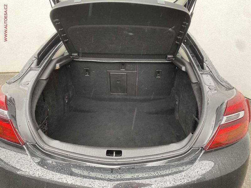 Opel Insignia (2016) 1.6CDTi, ČR, AC, tempo - fotka 7 z 16