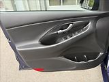 Hyundai i30 1,5 i  WG Comfort Alu 16 - náhled 9
