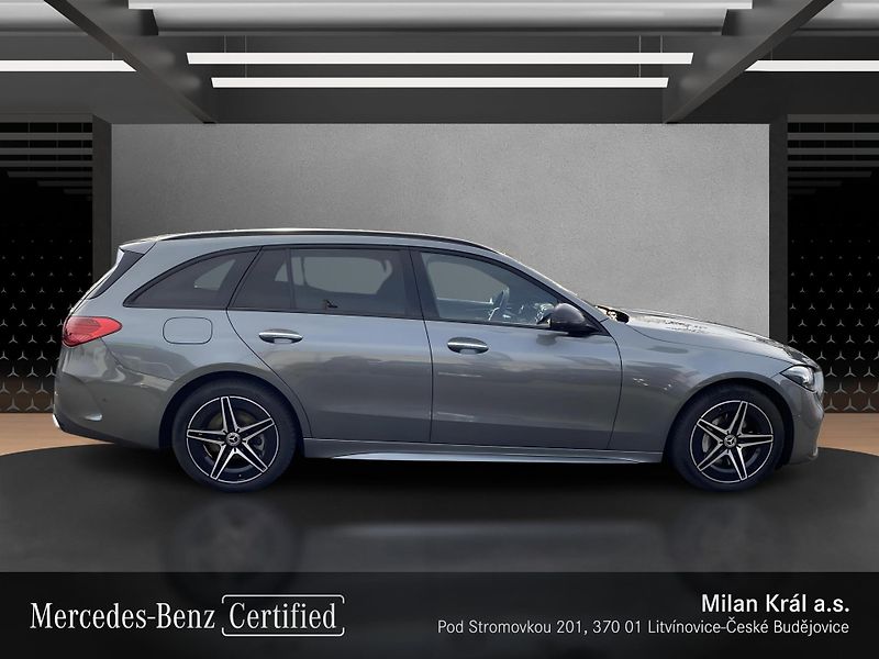 Mercedes-Benz Třídy C C 300 de 4MATIC - fotka 6 z 26