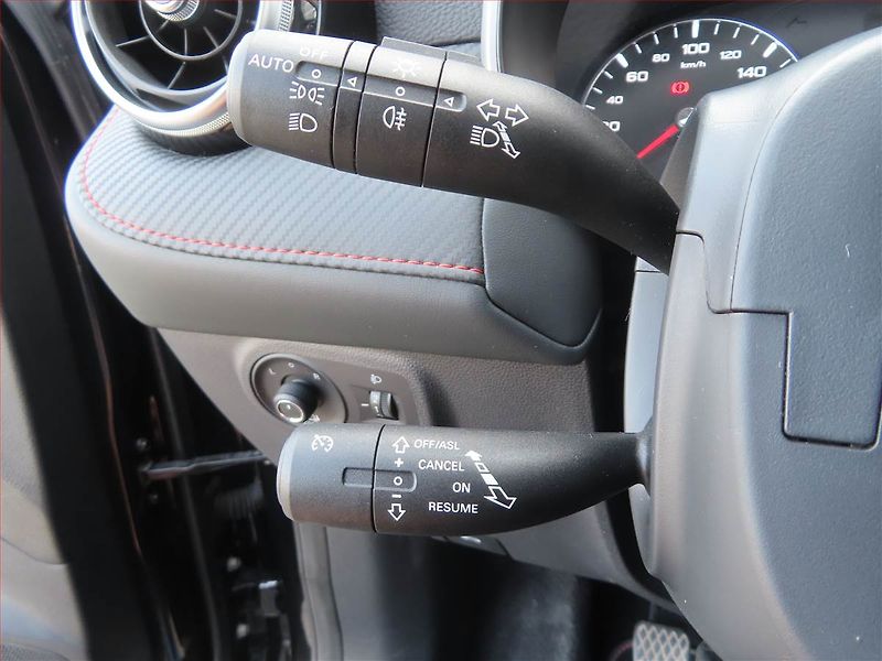 MG ZS (2024) Essential 1.5, Serv.kniha - fotka 17 z 17