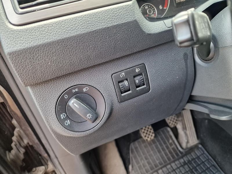 Volkswagen Caddy MAXI 2,0TDI 7SEDADEL NAVIGACE  - fotka 18 z 20