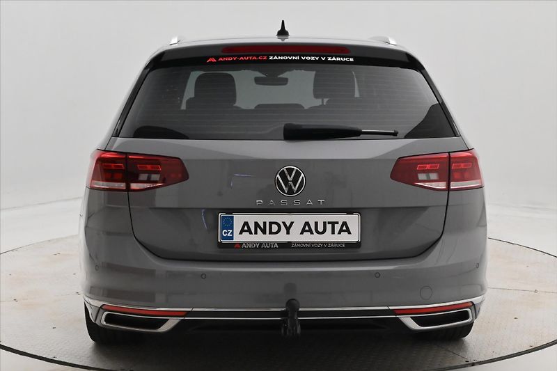 Volkswagen Passat 2,0 TDI 110 kW DSG ELEGANCE Zá - fotka 6 z 32