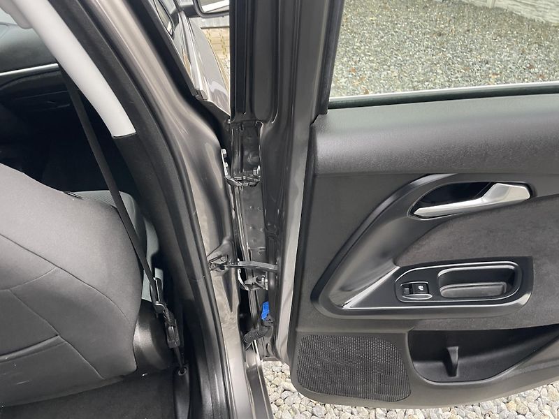 Fiat Tipo 1.4Ti-JET 120PS LPG LOUNGE TOP - fotka 136 z 187