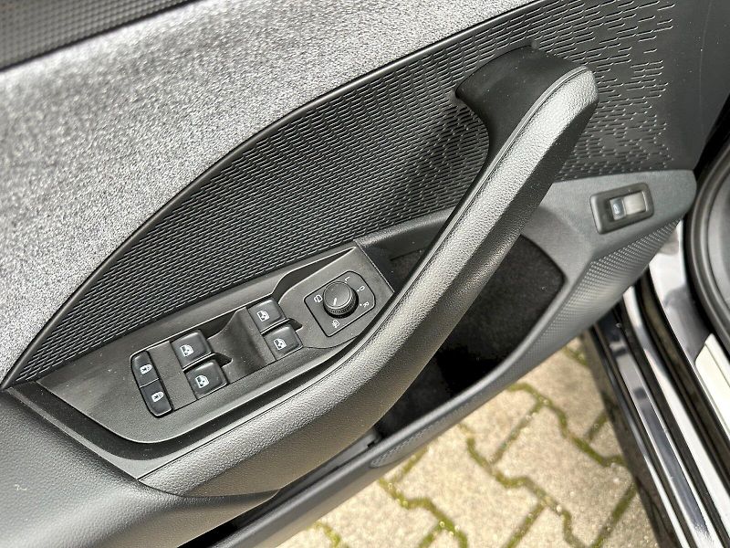 Škoda Octavia (2024) 1,5 Tsi 110 kW DSG M-HEV TopSe - fotka 8 z 25