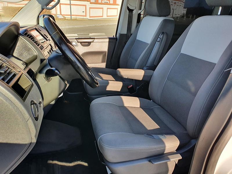 Volkswagen Multivan (2010) 2L 103kw, pěkný stav,  splátky - fotka 13 z 32