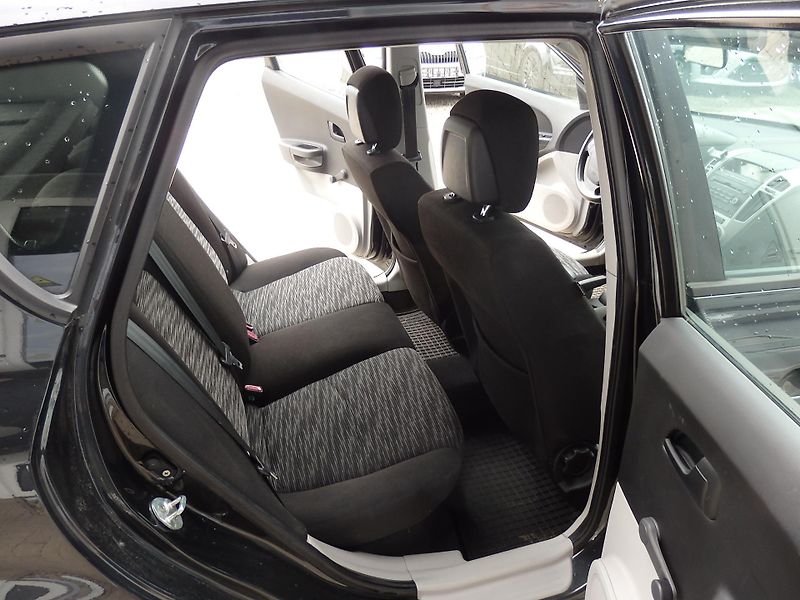 Kia Ceed 1.6 CRDI 10x AIRBAG, ZÁVĚS - fotka 11 z 16