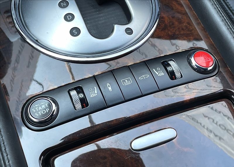Bentley Continental Flying Spur 6,0 L,412kW,W12,DOHC 48V,Twin- - fotka 21 z 30