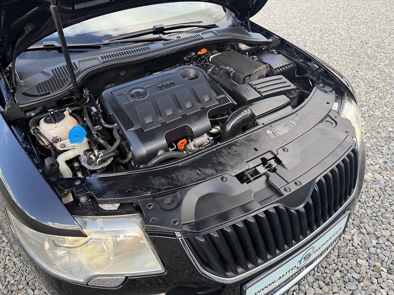 Škoda Superb 2.0TDi 170PS 6R 4x4 0% KOROZE! - fotka 83 z 157