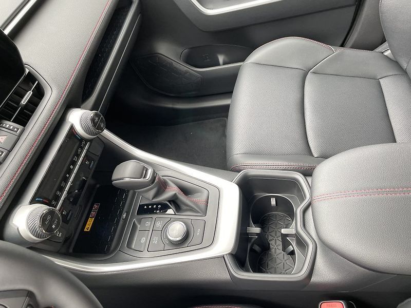 Toyota RAV4 2.5 Plug-in Hybrid ODBĚR 7/26 - fotka 20 z 30