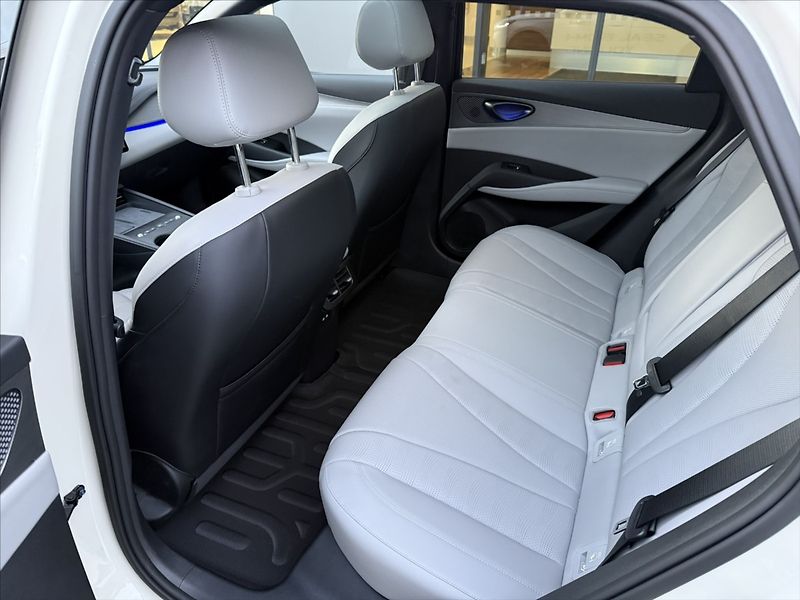 BYD Seal 6 1,5   Comfort Lite - fotka 25 z 34