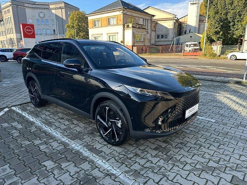 Omoda 7 1.5T PHEV Premium, AT, SKLADEM - fotka 3 z 33