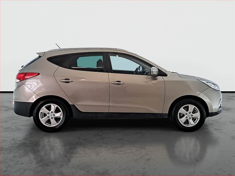 Hyundai ix35 (2011) 2.0 CRDi, 4X4, Tempomat - fotka 6 z 18