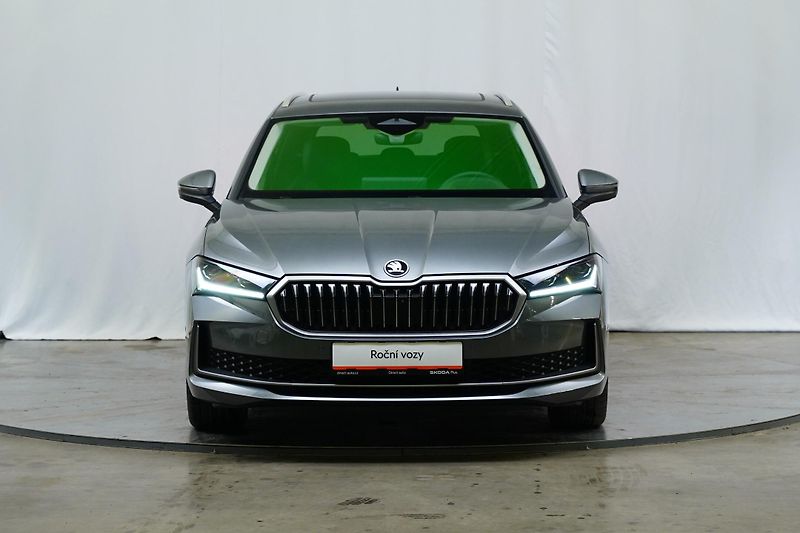Škoda Superb - fotka 4 z 28