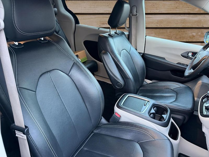 Chrysler Pacifica (2022) +DPH+PENTASTAR+NIGHT EDITION+ - fotka 8 z 18