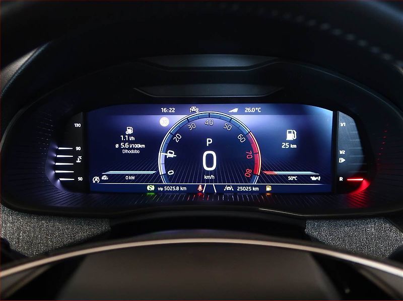 Škoda Kamiq (2024) 1.0 TSI - fotka 11 z 18