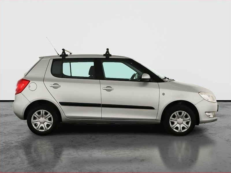 Škoda Fabia (2011) 1.2, nová STK, jezdí výborně - fotka 6 z 11
