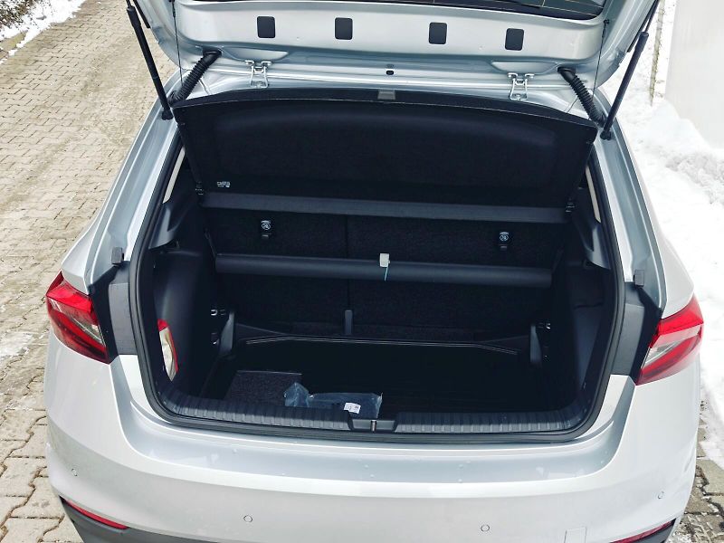 Škoda Fabia (2025) 1,0 TSI 85 kW Top Selection - fotka 8 z 31
