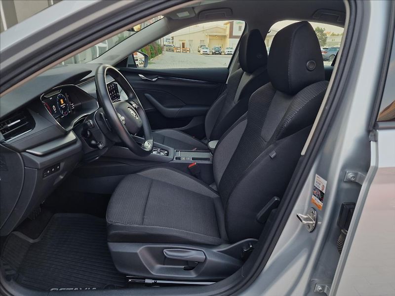 Škoda Octavia 2.0TDI DSG Ambition,ČR,1.Maj. - fotka 19 z 50