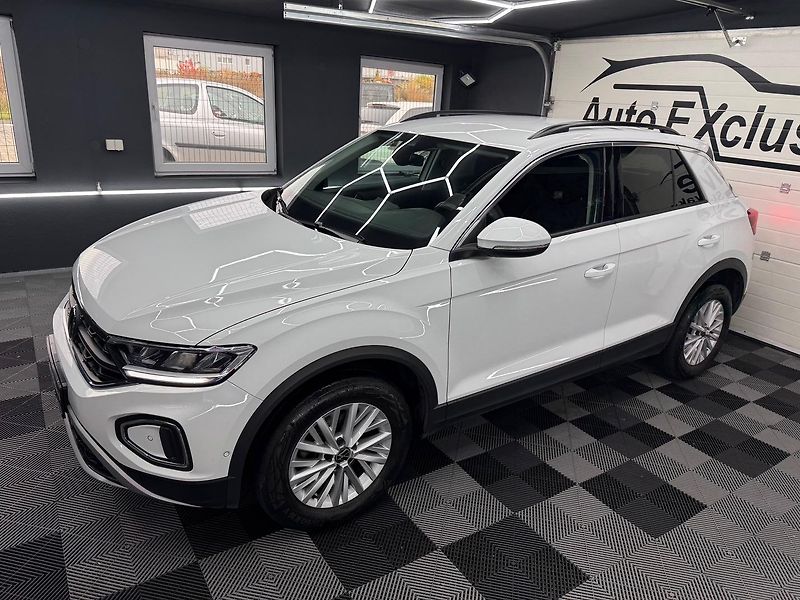 Volkswagen T-Roc (2022) 1.5 TSI Style DSG - fotka 5 z 27