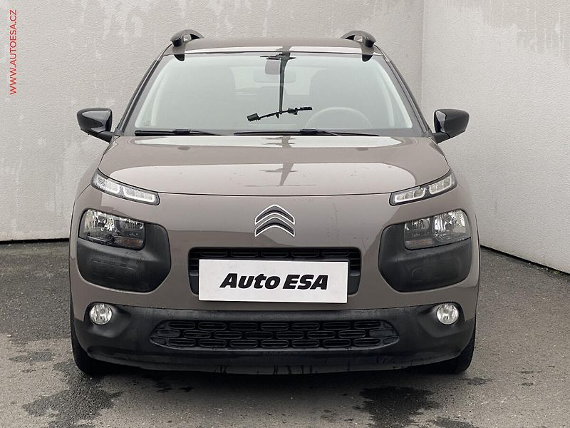 Citroën C4 Cactus (2016) 1.6 HDi, ČR, AAC - fotka 2 z 19