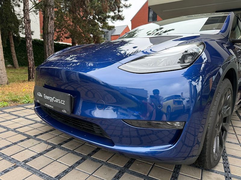 Tesla Model Y Long Range AWD - fotka 5 z 41