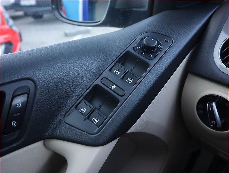 Volkswagen Tiguan (2012) Exclusive 2.0 TDI, 4X4 - fotka 19 z 20
