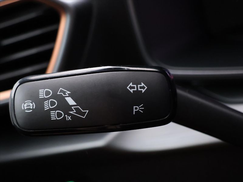 Cupra Leon 2,0 TSI 140 kW DSG ST CZ - fotka 18 z 35