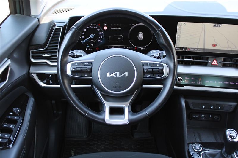 Kia Sportage 1,6 T-GDI  1MAJ,TOP,DPH,4X4 - fotka 9 z 40
