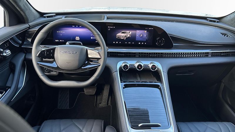 Omoda 9 (2026) PHEV 340kW AWD PREMIUM - fotka 13 z 38