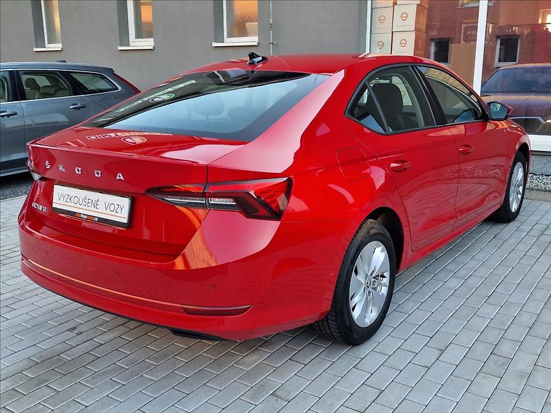 Škoda Octavia 2.0 TDI DSG,původ ČR,1.Maj - fotka 10 z 50